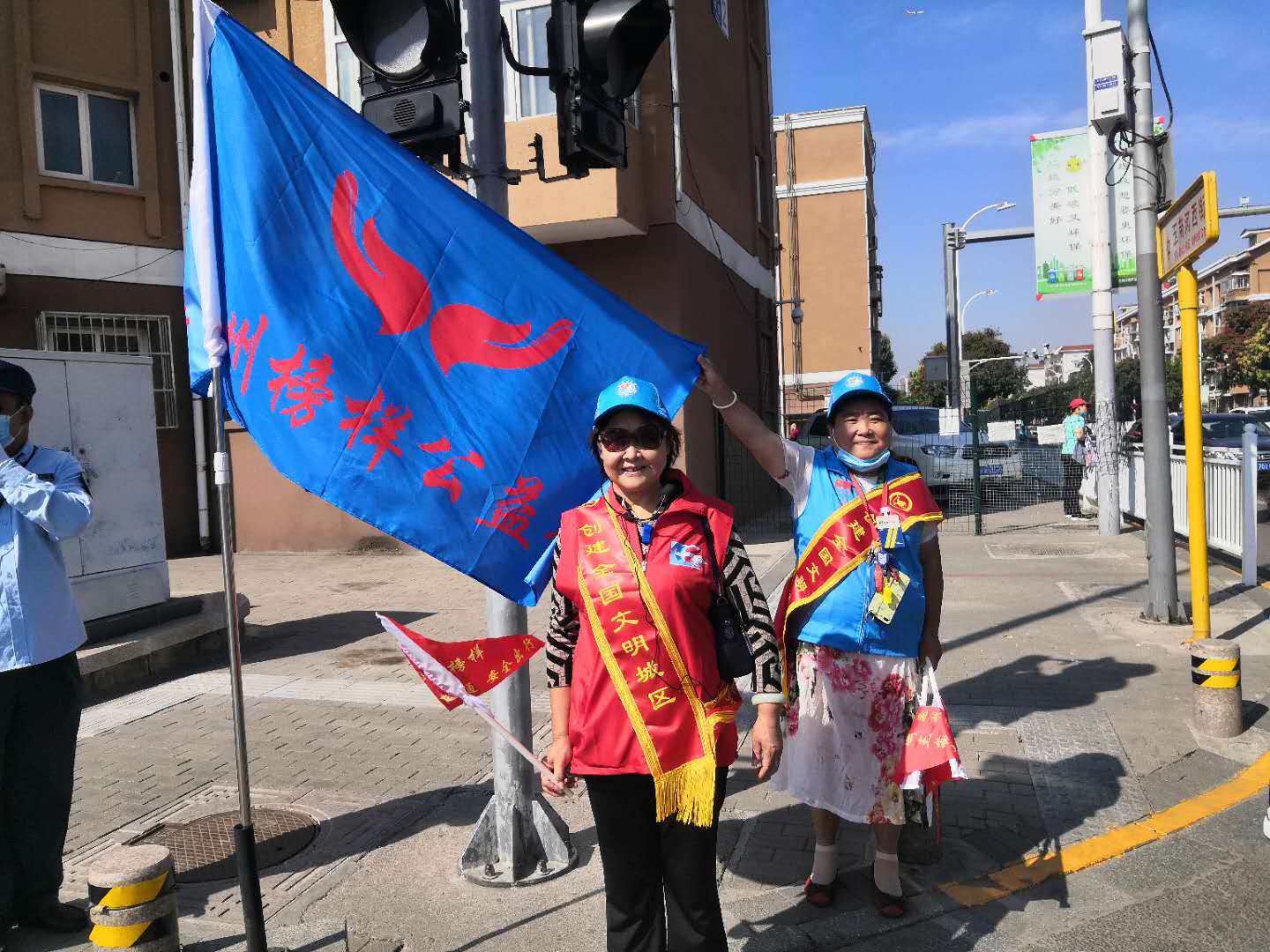 <strong>大黑吊鸡巴玩亚洲少妇</strong>